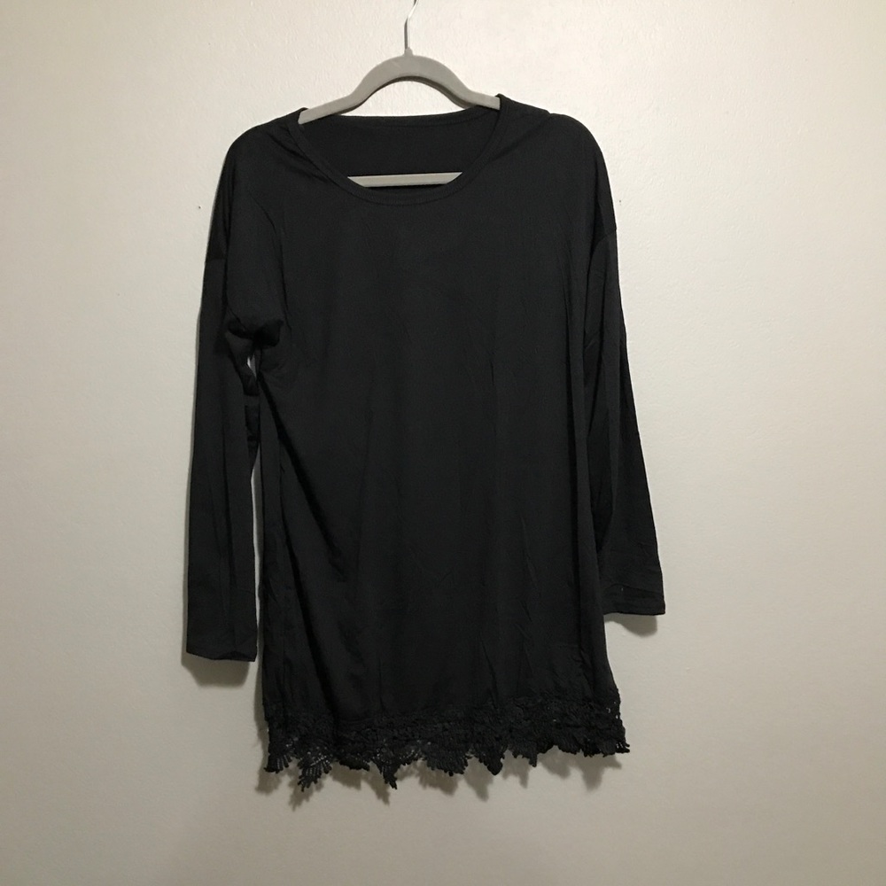 Black tunic with crochet bottom